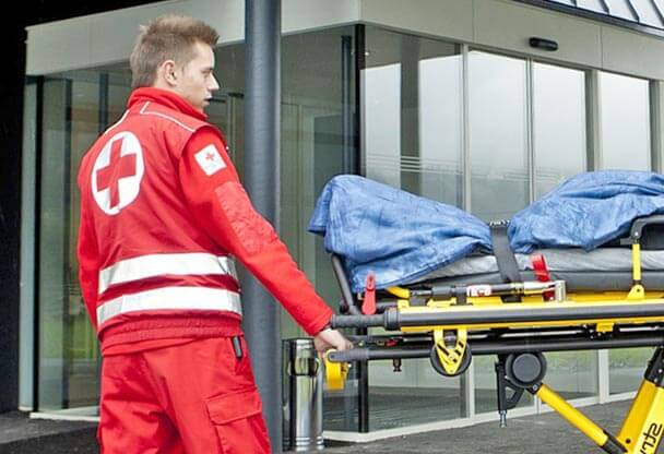 Rettungshelfer, Rettungssanitäter, Rettungsassistenten,&hellip;